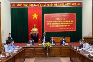 Bộ GTVT bàn giao hồ sơ thiết kế cắm cọc giải phóng mặt bằng cao tốc Bắc – Nam