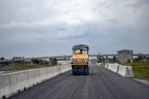 Bộ GTVT yêu cầu khắc phục hư hỏng dự án Lộ Tẻ - Rạch Sỏi