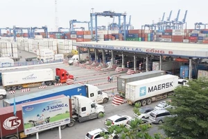 Bộ GTVT trả lời TP.HCM về đề xuất làm đường nối cao tốc với cảng Cát Lái