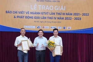 Báo Pháp Luật TP.HCM đoạt giải 3 giải báo chí viết về ngành giao thông