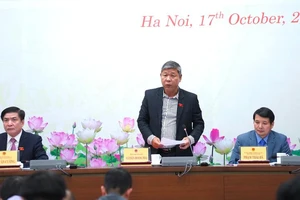 Chính phủ đang trình Quốc hội tăng lương cơ sở lên 1,8 triệu/tháng