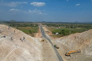 Bộ GTVT báo cáo Thủ tướng nguyên nhân lùi ngày khánh thành cao tốc Vĩnh Hảo - Phan Thiết