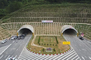 Bộ GTVT: Hầu hết trung tâm đăng kiểm không còn ùn tắc 