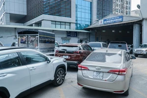 Cục Đăng kiểm đề nghị đăng kiểm viên tăng ca, làm cả ngày nghỉ để tránh ùn tắc