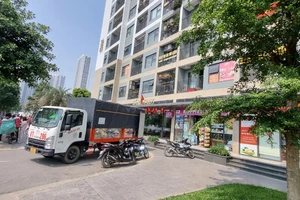 Vụ thi thể khô trên ghế sofa trong chung cư ở Hà Nội: Chủ căn hộ nợ tiền điện, nước từ tháng 9-2022