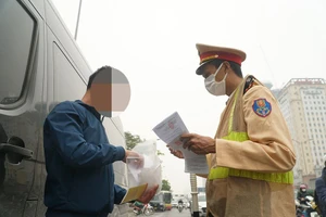 Lấy ý kiến về quy định sử dụng kinh phí từ xử phạt giao thông và đấu giá biển số