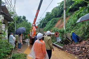 Cấp lại điện sinh hoạt cho người dân tại Yên Bái, Lào Cai