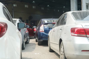 Hiểu thế nào về thông tin Hà Nội và TP.HCM cấm xe ô tô sản xuất trước năm 2017? 