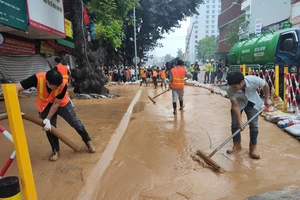 Lại xảy ra sự cố bùn phun trào do khoan ngầm dự án metro Nhổn - ga Hà Nội