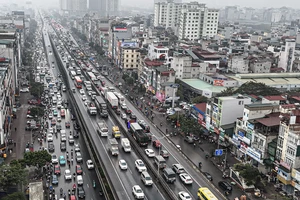 Đề xuất cho xe chạy ở làn dừng khẩn cấp để giảm ùn tắc đường Vành đai 3 trên cao