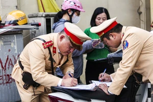 Sửa Luật Trật tự an toàn giao thông đường bộ: Chuyển 1 số nhiệm vụ từ Bộ Xây dựng sang Bộ Công an