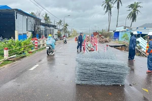 Dự kiến đêm nay thông tuyến Quốc lộ 1