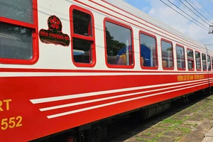 Tạm dừng chạy tàu khách tuyến Hà Nội - Hải Phòng