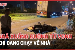 Đang chạy xe về nhà, người đàn ông ngã xuống đường tử vong