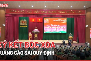 Công an TP.HCM ký kết bóc xóa quảng cáo sai quy định