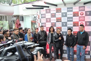 Bức Tường 'thổi lửa' cho ngày đông Hà Nội