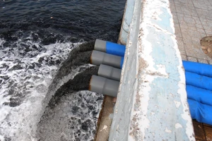 Người dân Nha Trang khốn khổ vì công trường xả nước thải ra sông Cái 