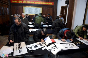 Khóc cười với kỳ thi sát hạch ông đồ