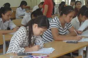 Kỳ thi quốc gia 2015: Bộ GD&ĐT sẽ công bố đề thi minh họa