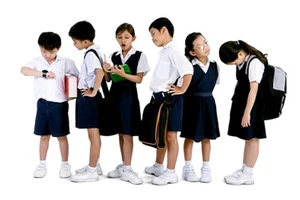 Triết lý giáo dục đằng sau chế độ “lớp trưởng” 