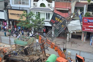 Cho phép nhà thầu thi công lại sau sự cố đổ cần cẩu