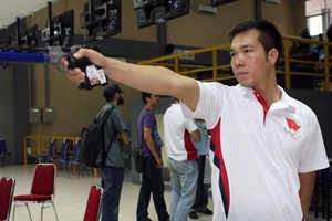 Bắn súng đoạt HCV, chờ Ánh Viên, Quý Phước làm dậy sóng đường đua xanh