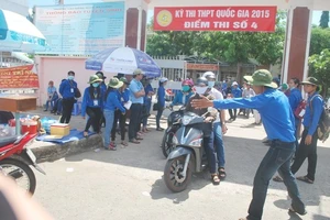  Bị đình chỉ thi, 18 thí sinh 'quậy' đòi được thi tiếp