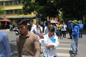 Toàn cảnh ngày thi thứ ba