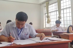 ĐH Sư phạm TP.HCM huy động lượng giáo viên 'khủng' chấm thi