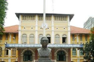 THPT chuyên Trần Đại Nghĩa, cú nhảy vọt của ngôi trường dòng năm nào