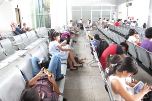 Hành khách bức xúc vì Jestar Pacific chậm chuyến 