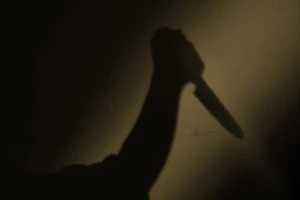 Gây tai nạn giao thông xong rút dao ra đâm nạn nhân