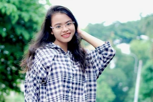 ‘Báo chí xin đừng khóc mướn’