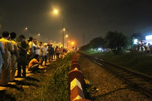 Băng qua đường bị tàu lửa tông tử vong 