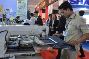 Cấm hải quan đòi thêm chứng từ