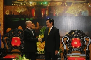 Chủ tịch nước hội kiến thân mật quốc vương Campuchia