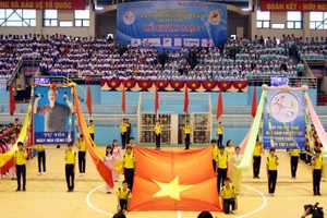 Bộ GD&ĐT yêu cầu một công ty dừng mời tài trợ hội thi thể thao 