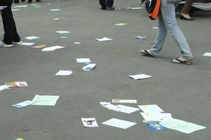 Chuyện nghe và thấy ở ngã tư 