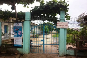 Cà Mau: Không cho học sinh nhập học vì không đóng đủ 5 loại phí