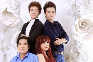 Gia đình ca sĩ Bảo Yến cùng lên sân khấu