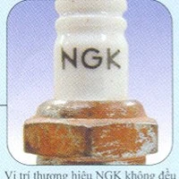 Đình chỉ hai tháng cơ sở kinh doanh bugi giả nhãn hiệu NGK