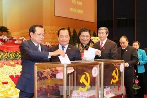 Các Ủy viên Trung ương của TP.HCM và Hà Nội