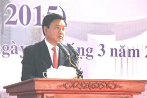 Bí thư Đinh La Thăng: 'Không cần những cán bộ trục lợi cá nhân'