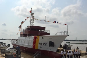 Hạ thủy tàu kiểm ngư vỏ thép 750 tấn KN-265 