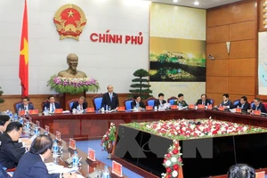 Chính phủ mới họp phiên đầu tiên sau khi được kiện toàn