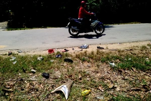 Xe máy đối đầu, bốn người tử vong tại chỗ