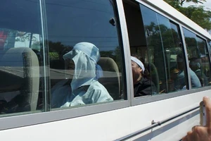 Phó chủ tịch Hà Nội thăm, trao quyết định đặc cách viên chức cho vợ Đại tá Khải 