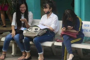 Thí sinh thoải mái bước vào thi môn Địa lý 