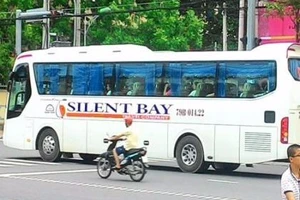 Trục xuất 64 người Trung Quốc ở công ty gia đình của nguyên giám đốc sở