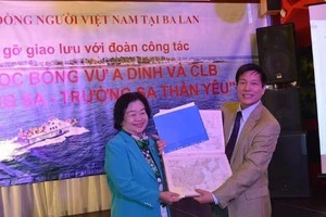 Bản đồ cổ và ranh giới cực nam trên biển Đông của Trung Quốc